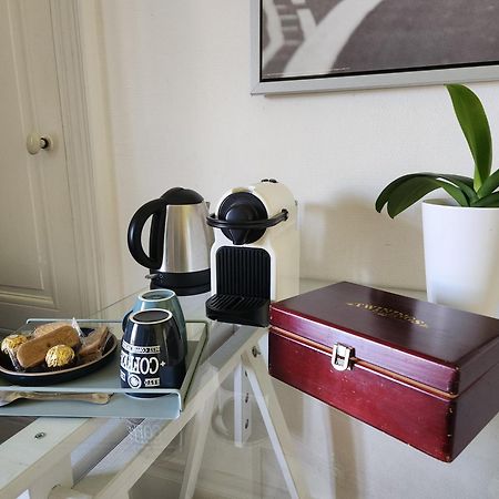 La Fee Des Eaux Bed & Breakfast Vernaison Bagian luar foto