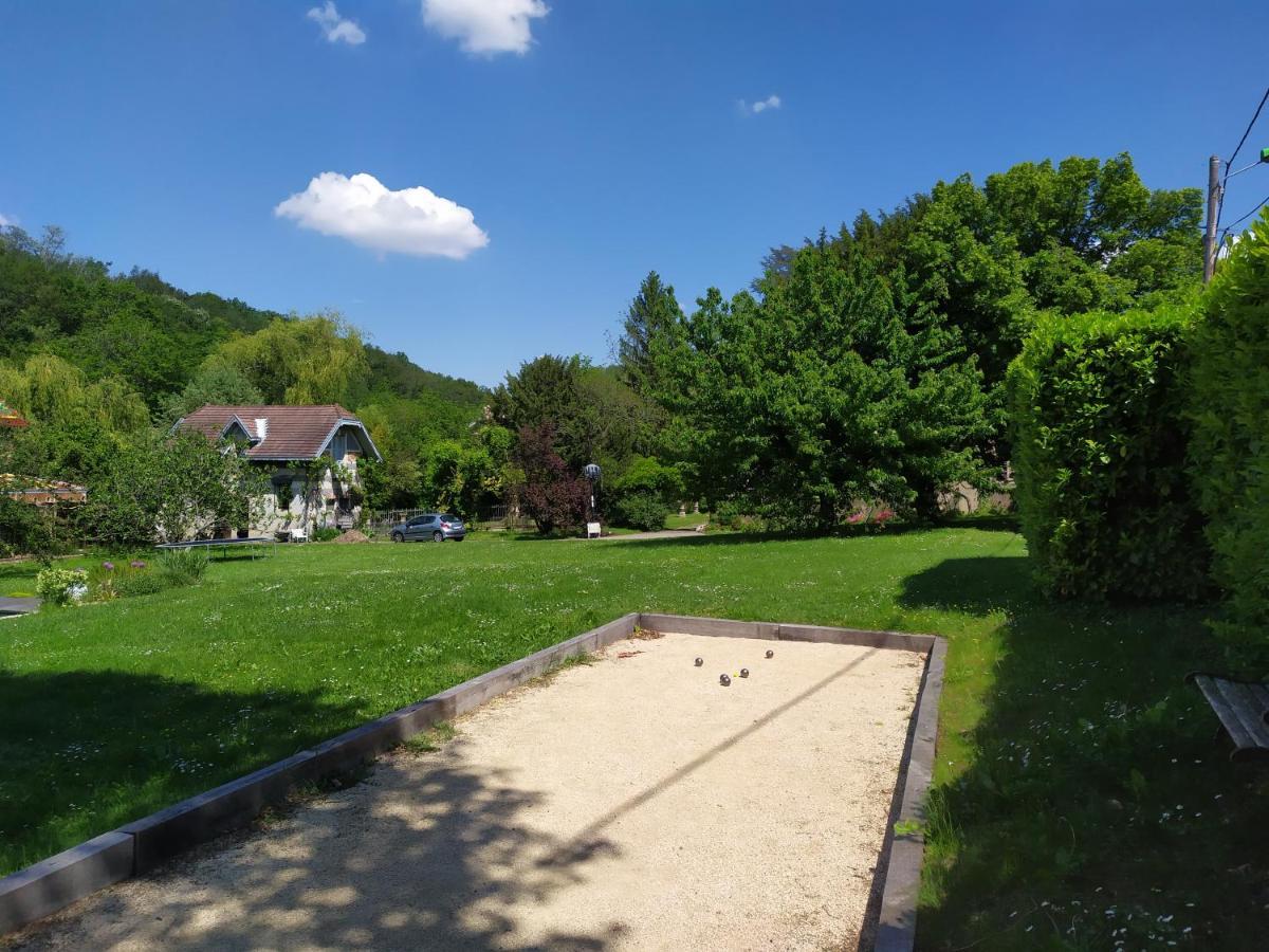 La Fee Des Eaux Bed & Breakfast Vernaison Bagian luar foto