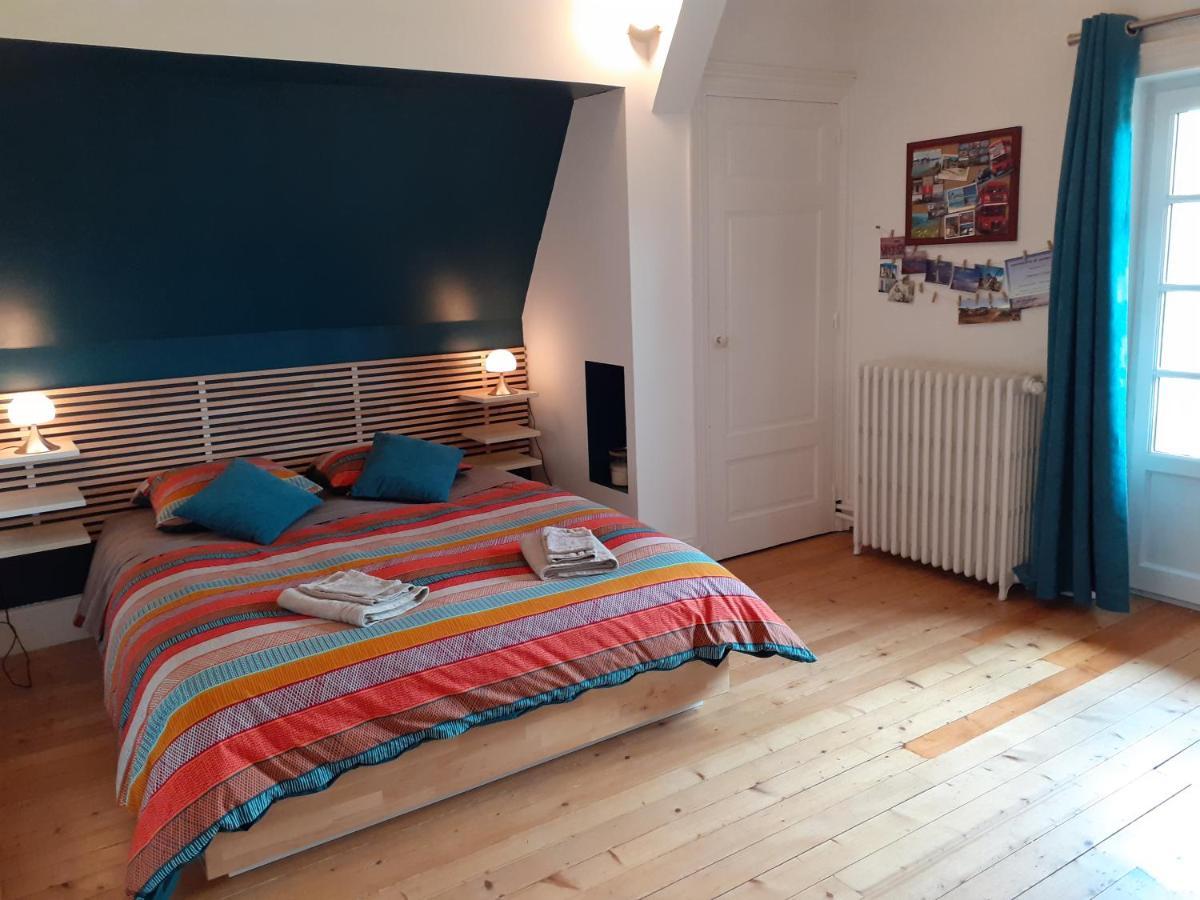 La Fee Des Eaux Bed & Breakfast Vernaison Bagian luar foto