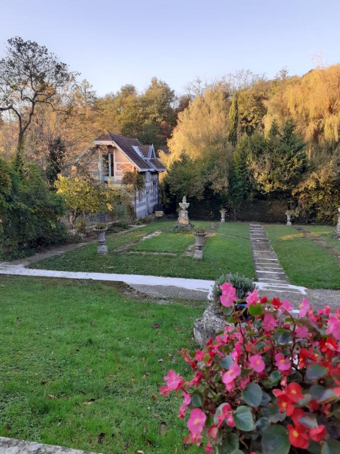 La Fee Des Eaux Bed & Breakfast Vernaison Bagian luar foto