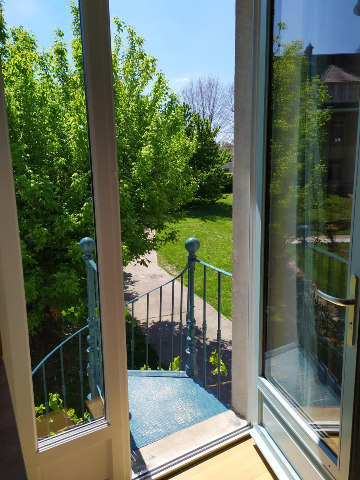 La Fee Des Eaux Bed & Breakfast Vernaison Ruang foto